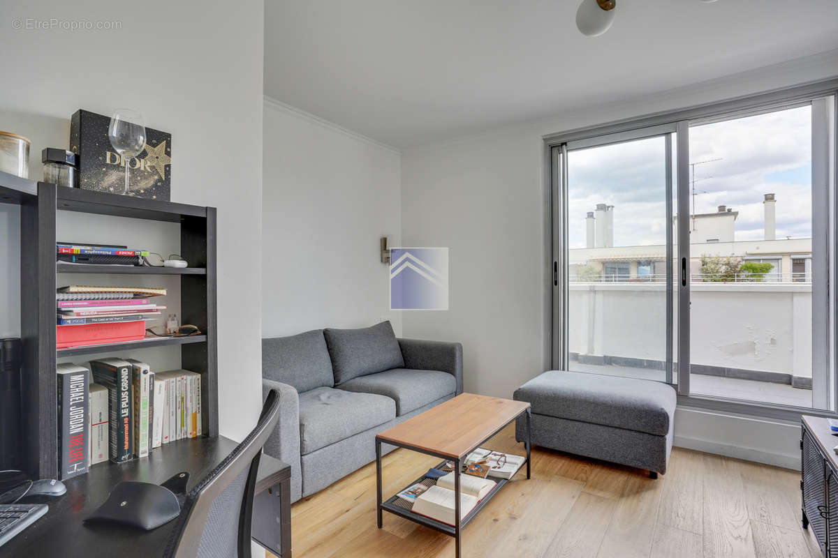 Appartement à LEVALLOIS-PERRET