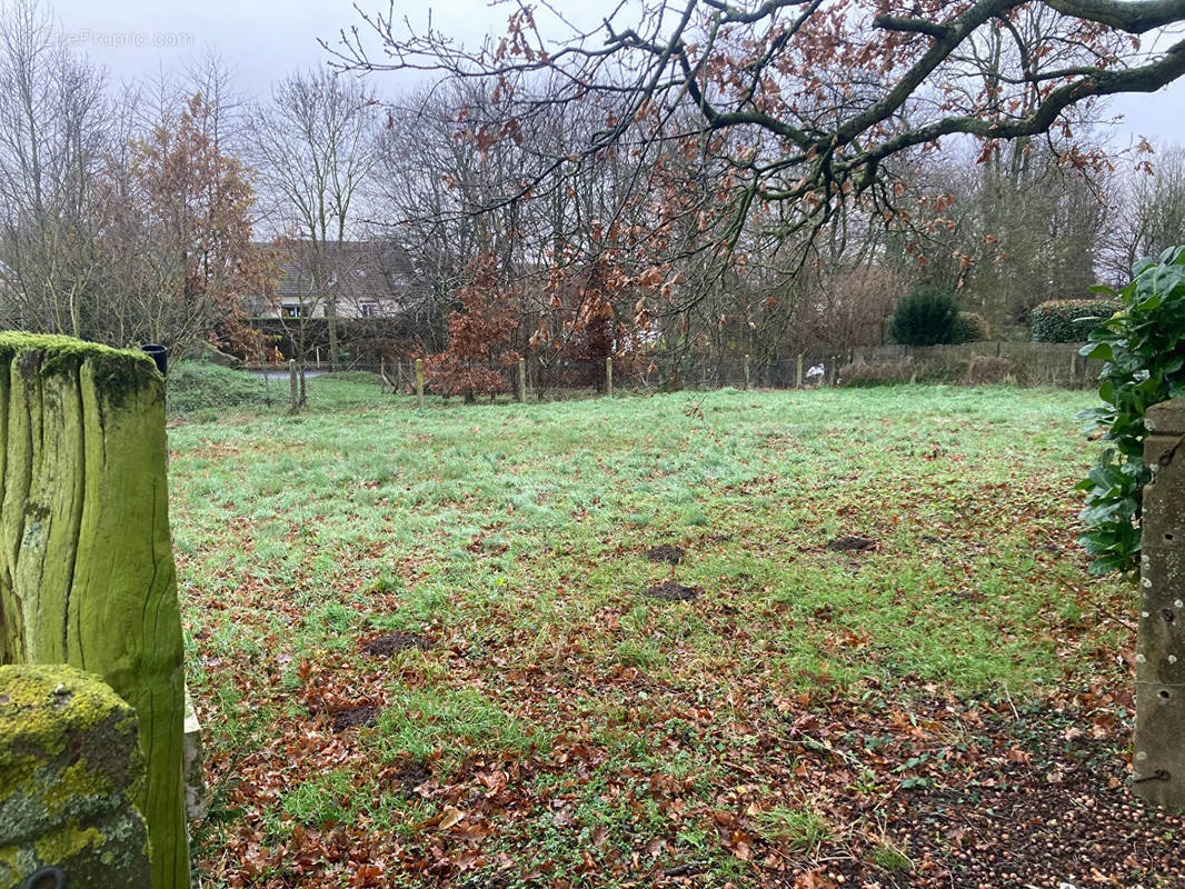 Terrain à BRETTEVILLE-SUR-ODON