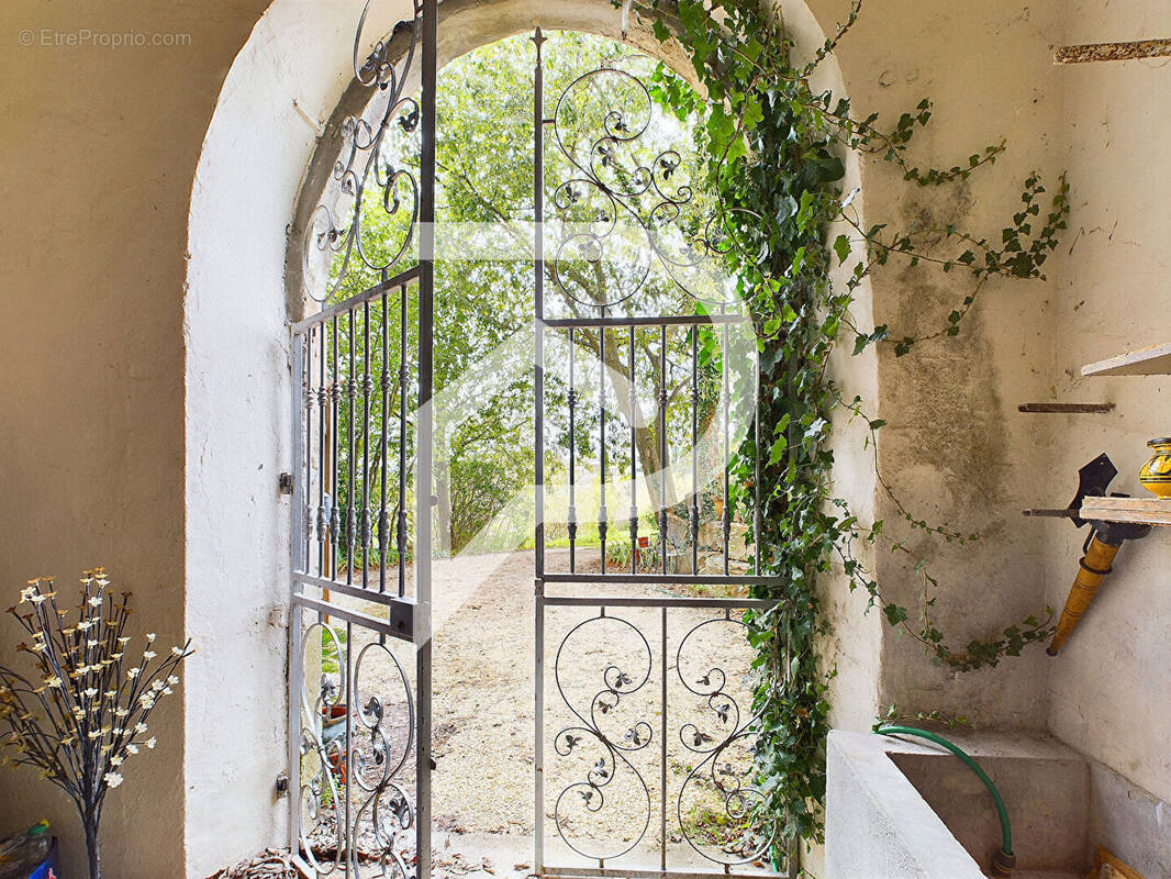 Maison à VILLENEUVE-DE-BERG