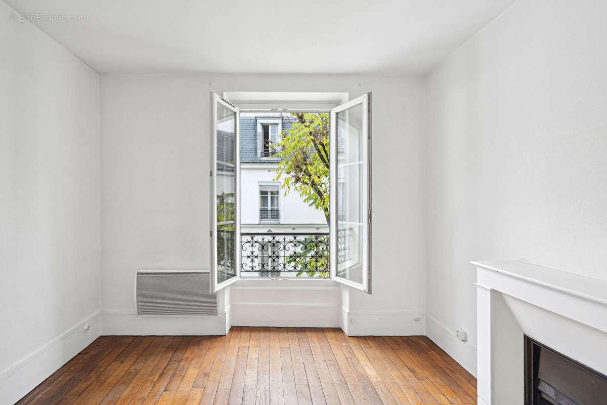 Appartement à LEVALLOIS-PERRET