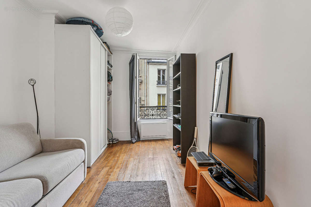 Appartement à LEVALLOIS-PERRET