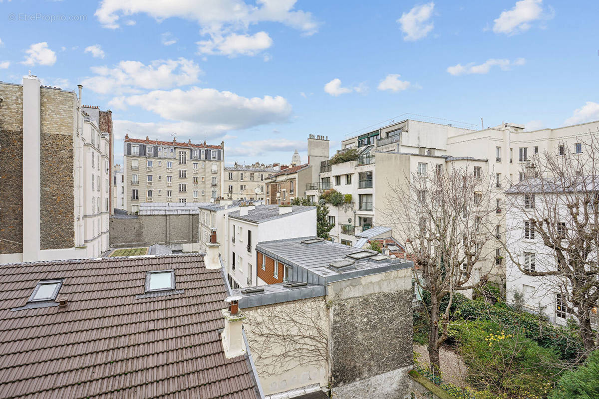 Appartement à LEVALLOIS-PERRET