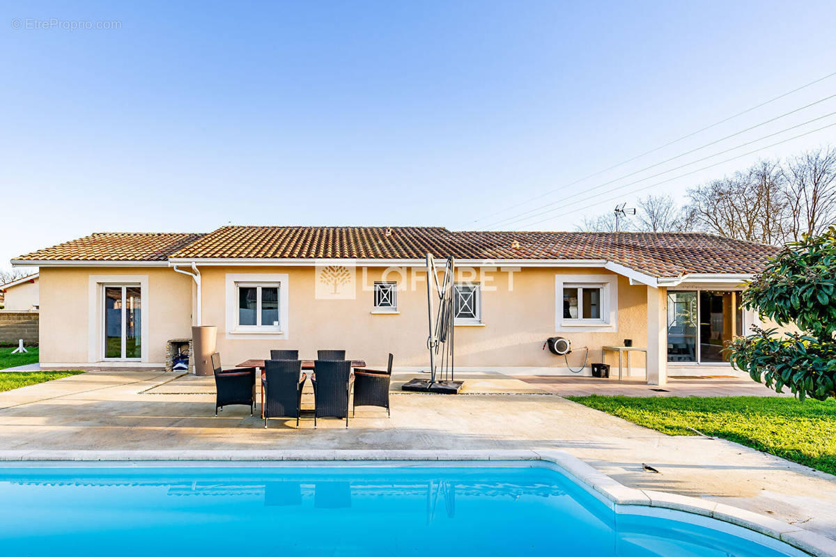 Maison à SAINT-LOUBES