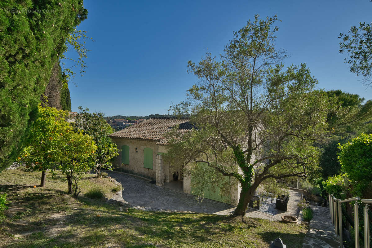 Maison à BIOT