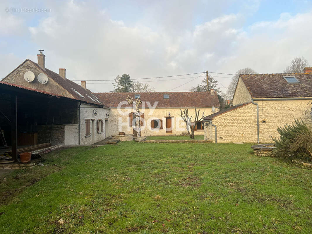 Maison à FONTAINEBLEAU