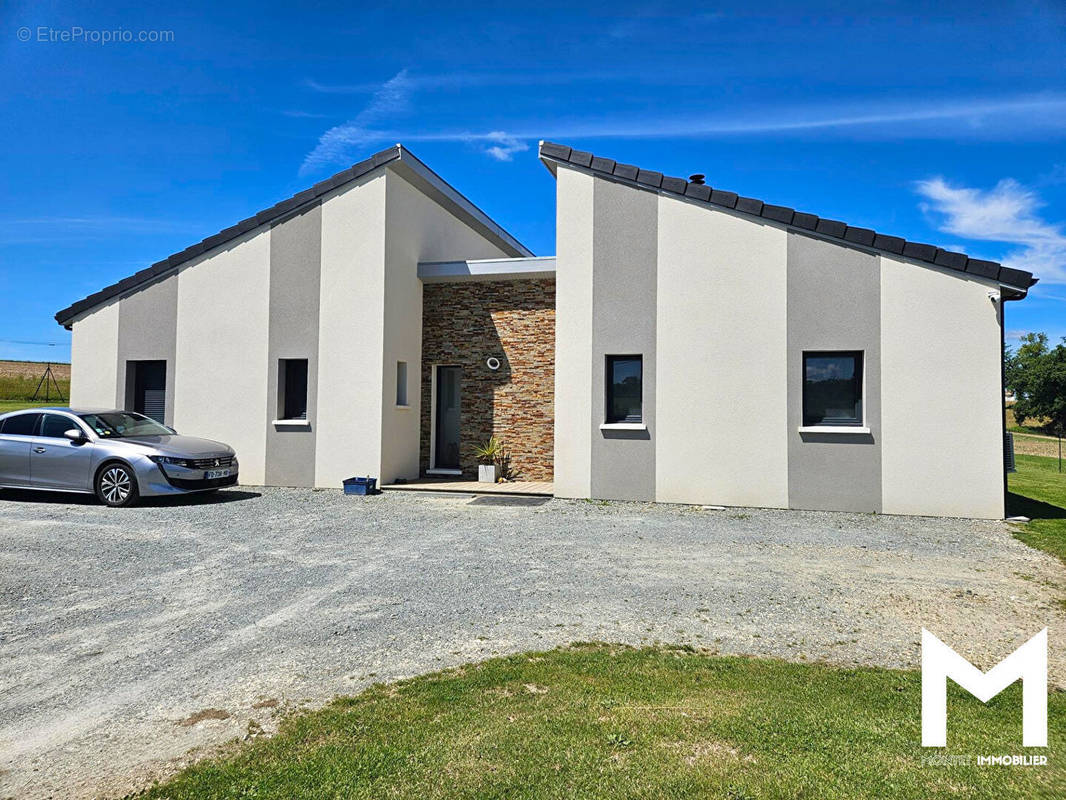 Maison à COULOUNIEIX-CHAMIERS