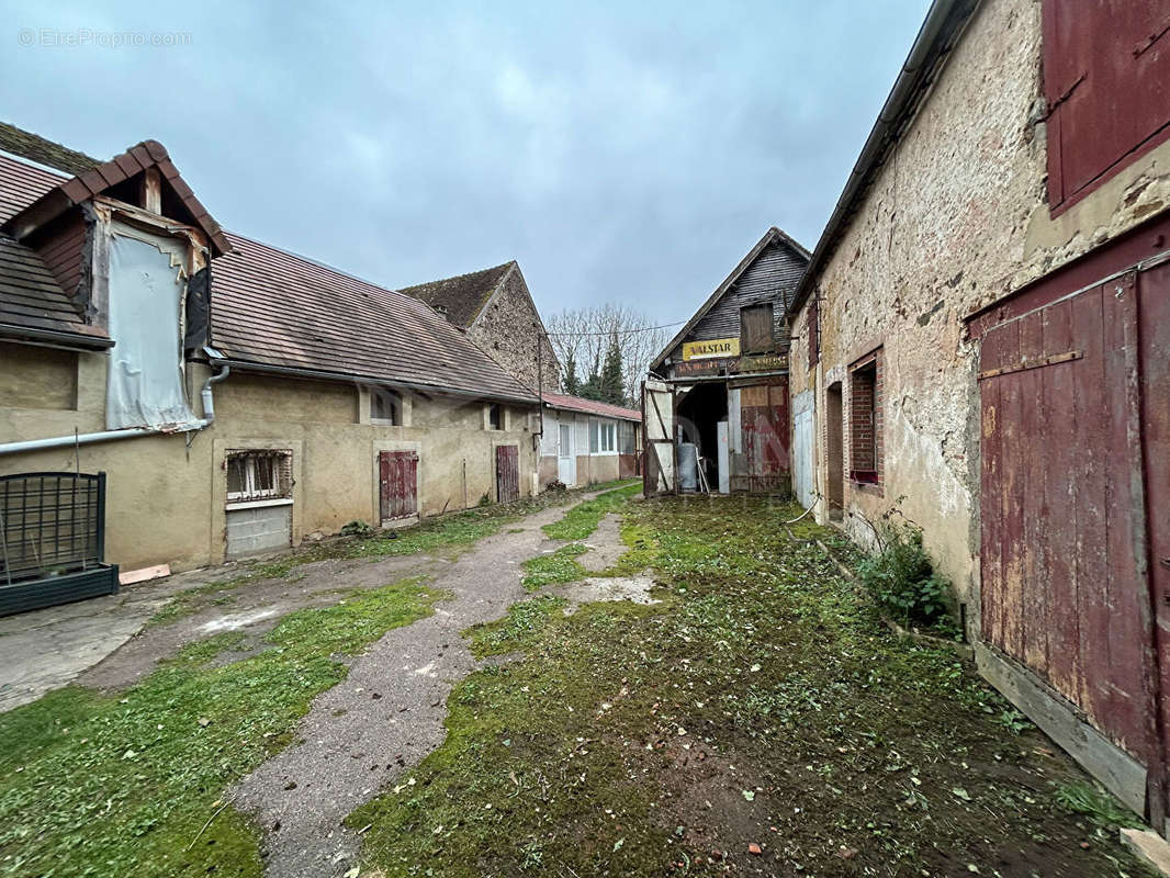 Appartement à TOUCY