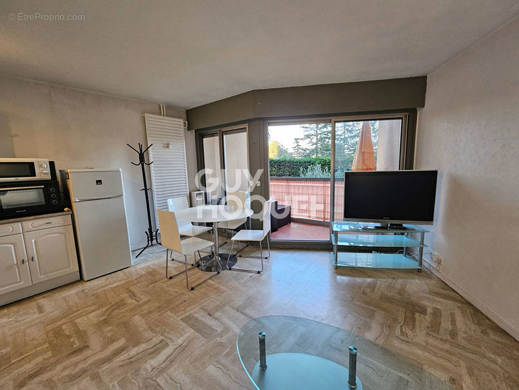 Appartement à MANDELIEU-LA-NAPOULE