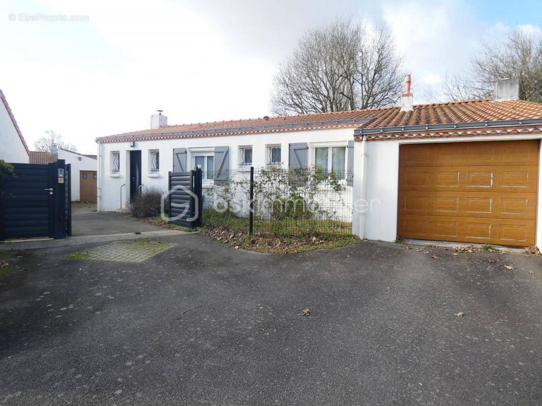 Maison à BOUGUENAIS