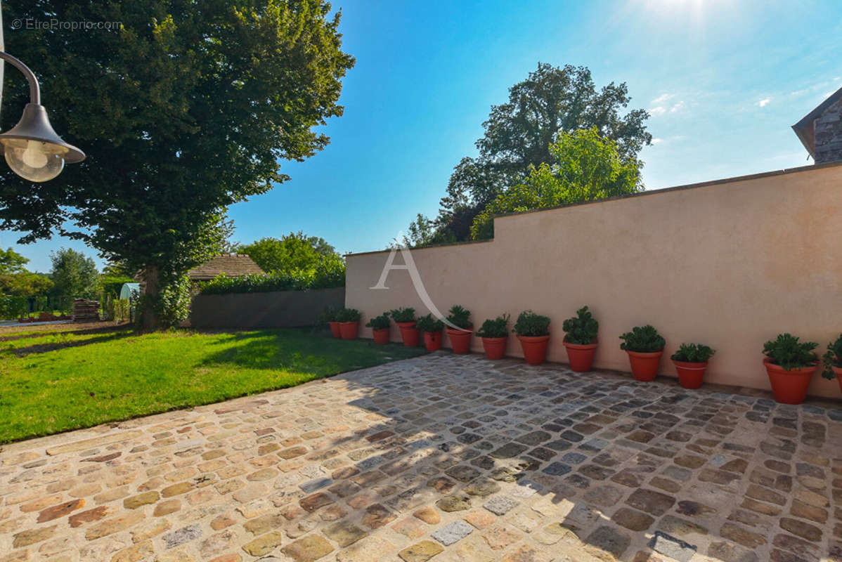 Maison à CHAUMES-EN-BRIE