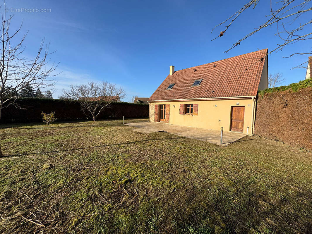 Maison à LONGNES