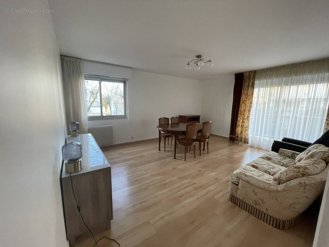 Appartement à RUEIL-MALMAISON