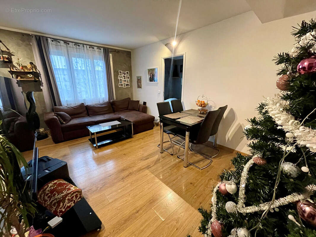 Appartement à CHAMPIGNY-SUR-MARNE