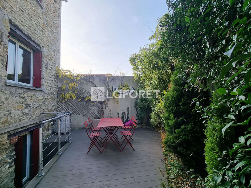 Appartement à MAISONS-ALFORT