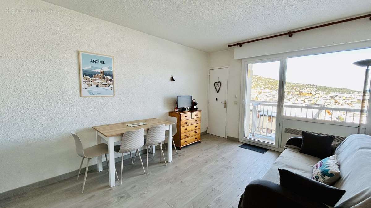 Appartement à LES ANGLES