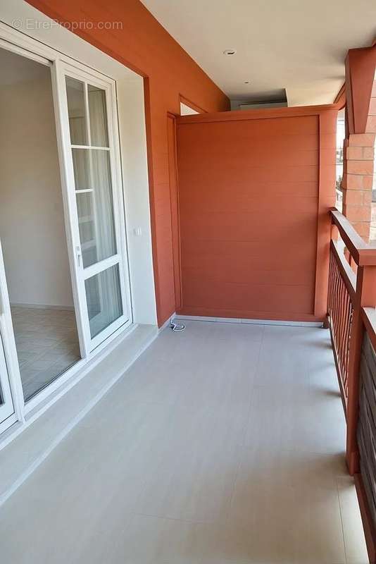 Appartement à SAINT-JEAN-D&#039;ILLAC