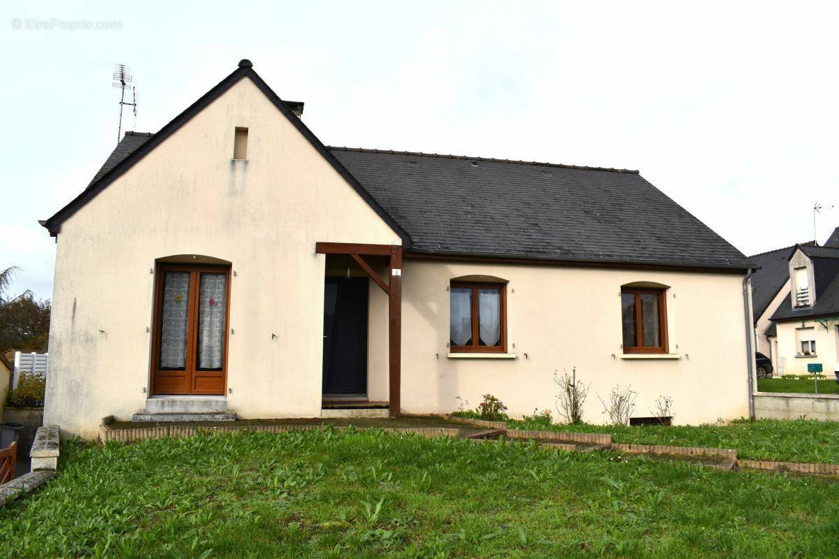 Maison à SABLE-SUR-SARTHE