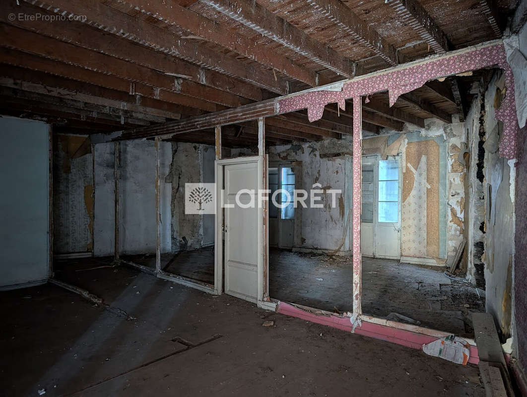 Appartement à MEZIN