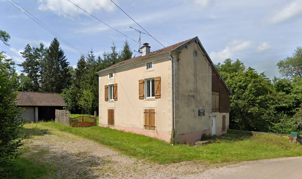 Maison à FONTENOY-LE-CHATEAU