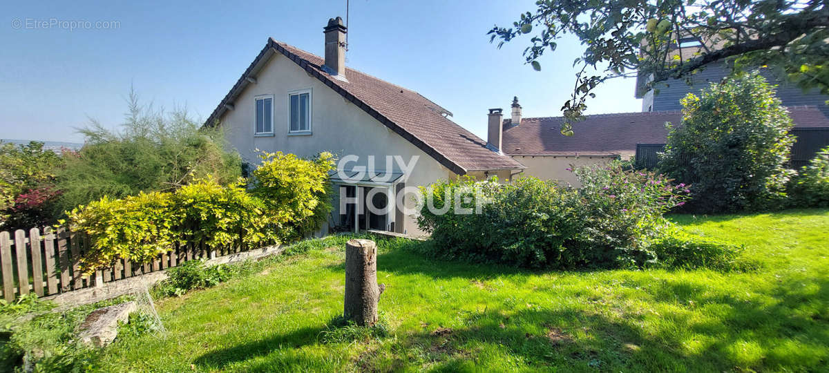 Maison à MEZIERES-SUR-SEINE