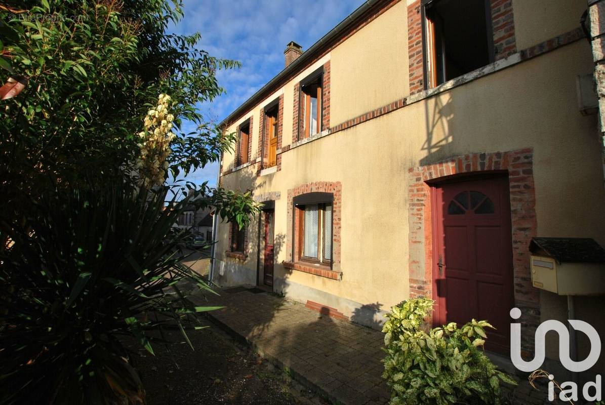 Photo 1 - Maison à SAINT-PRIVE