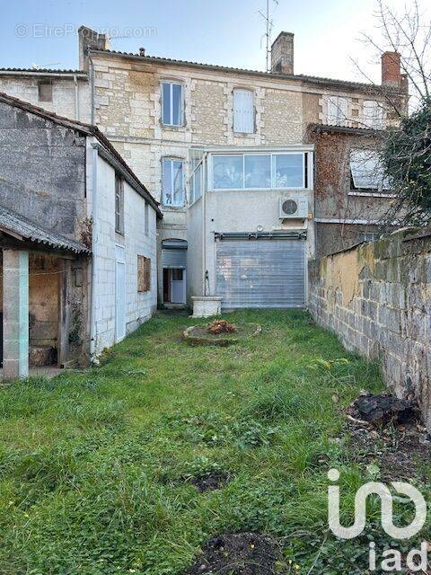 Photo 1 - Appartement à RUELLE-SUR-TOUVRE