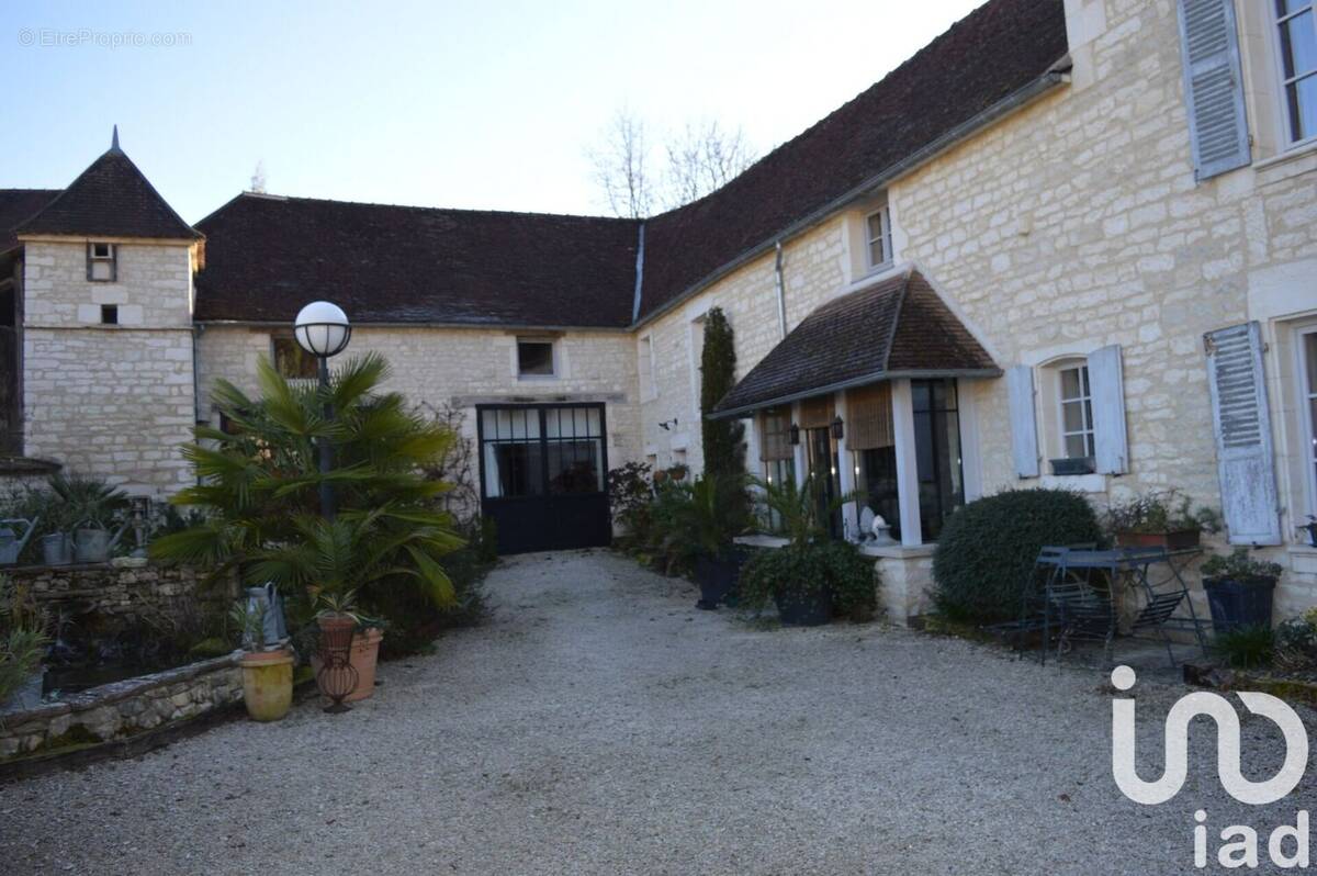 Photo 1 - Maison à JUNAY