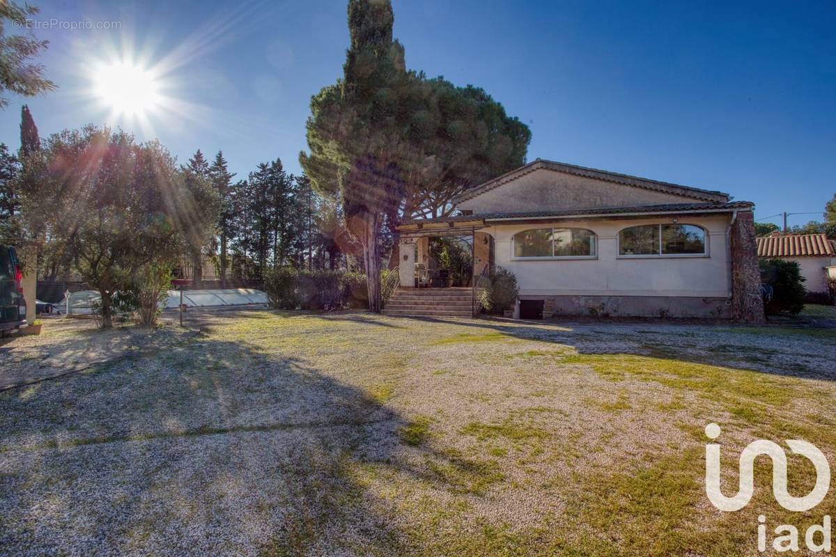 Photo 1 - Maison à ROQUEBRUNE-SUR-ARGENS