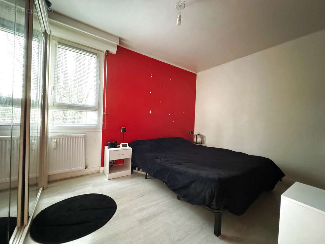 Appartement à SURVILLIERS