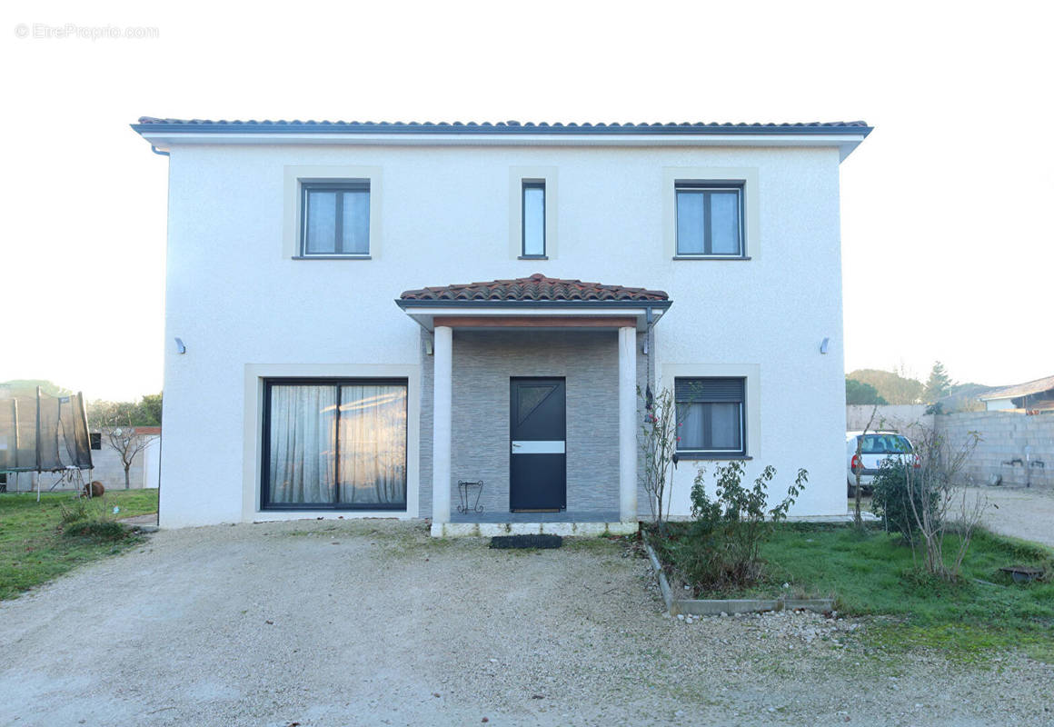 Maison à MONTBETON