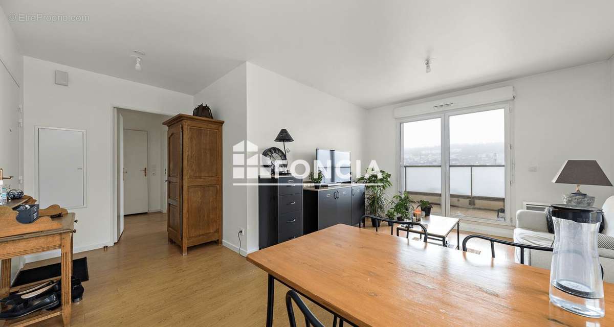 Appartement à CANTELEU