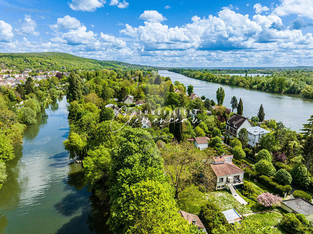 Maison à VAUX-SUR-SEINE