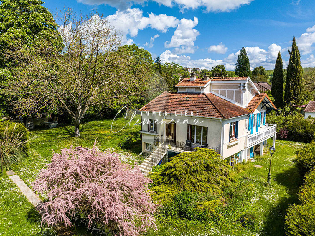 Maison à VAUX-SUR-SEINE