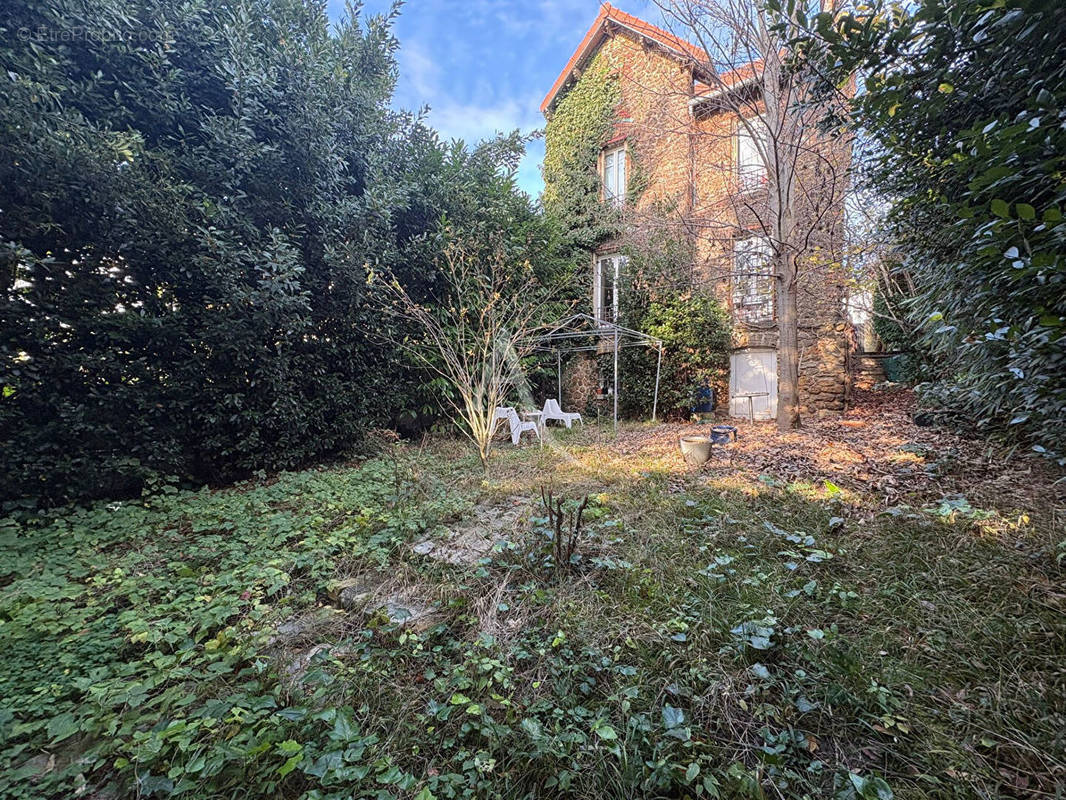 Maison à FONTENAY-SOUS-BOIS