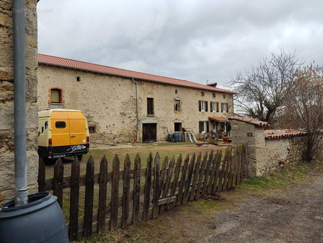 Maison à MONLET