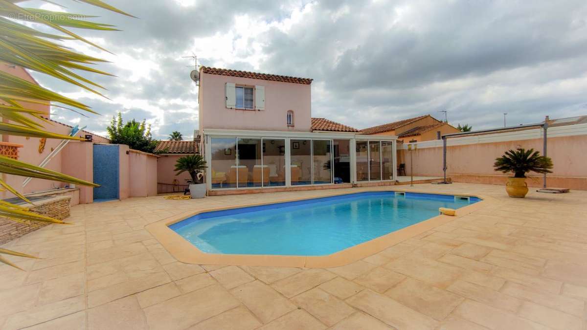 Maison à LA LONDE-LES-MAURES