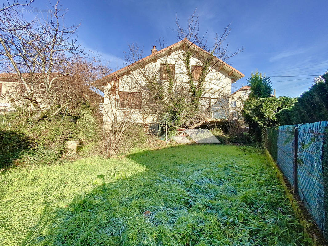 Maison à MILLAU