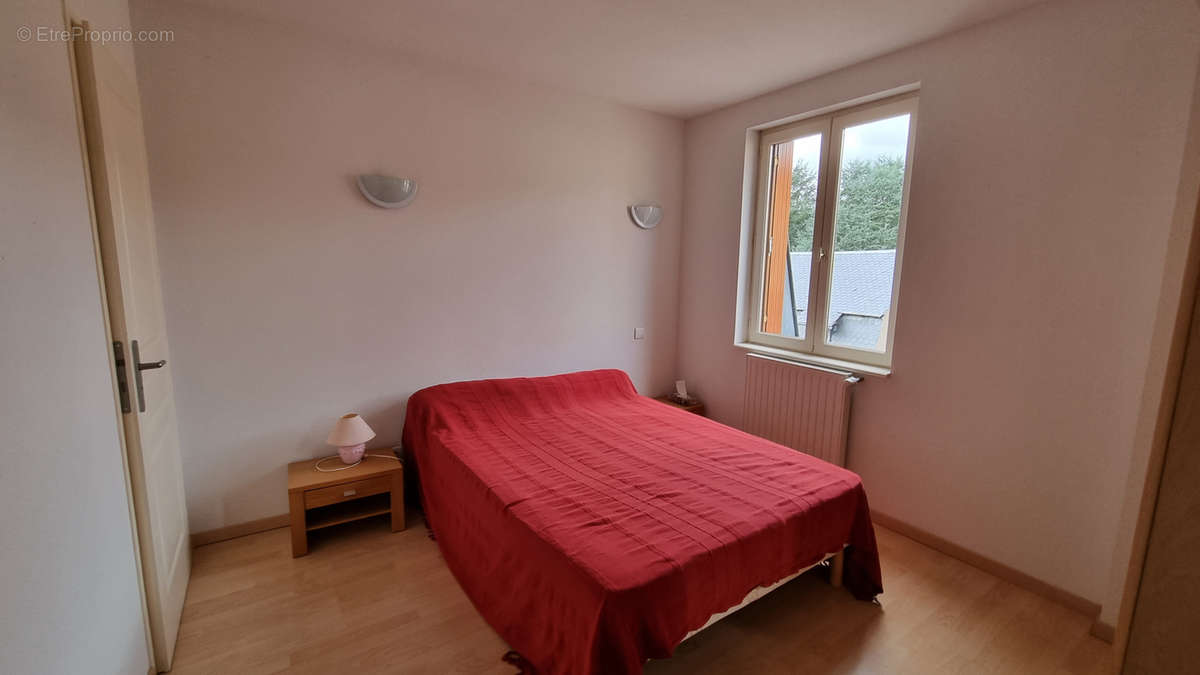 Appartement à SAINT-GENIEZ-D&#039;OLT