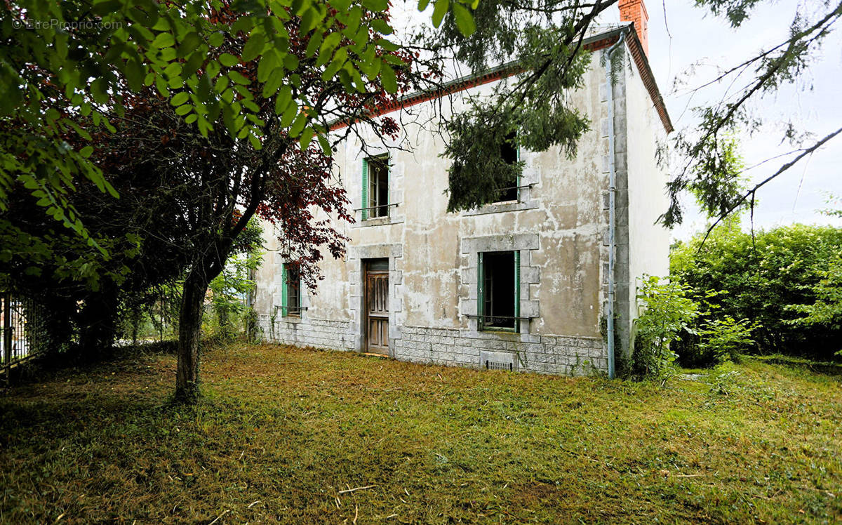 Maison à LISSEUIL