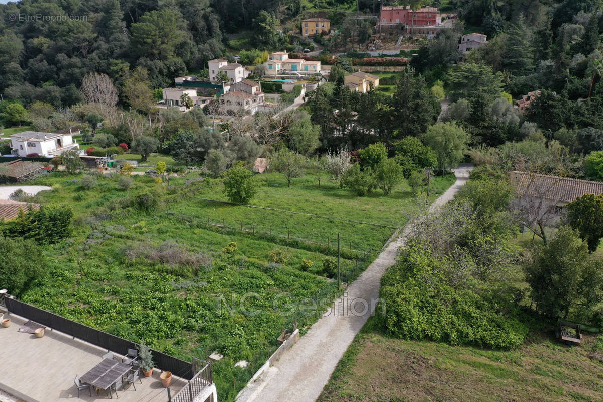 Terrain à ANTIBES