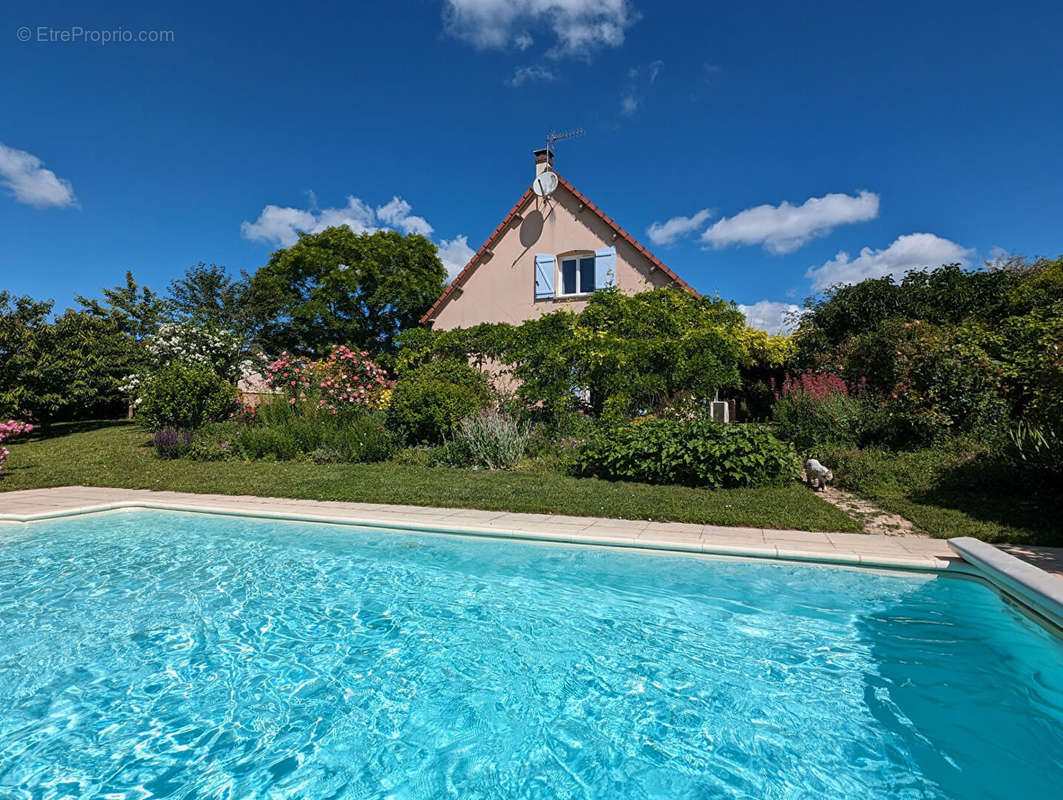 Maison à SELONGEY