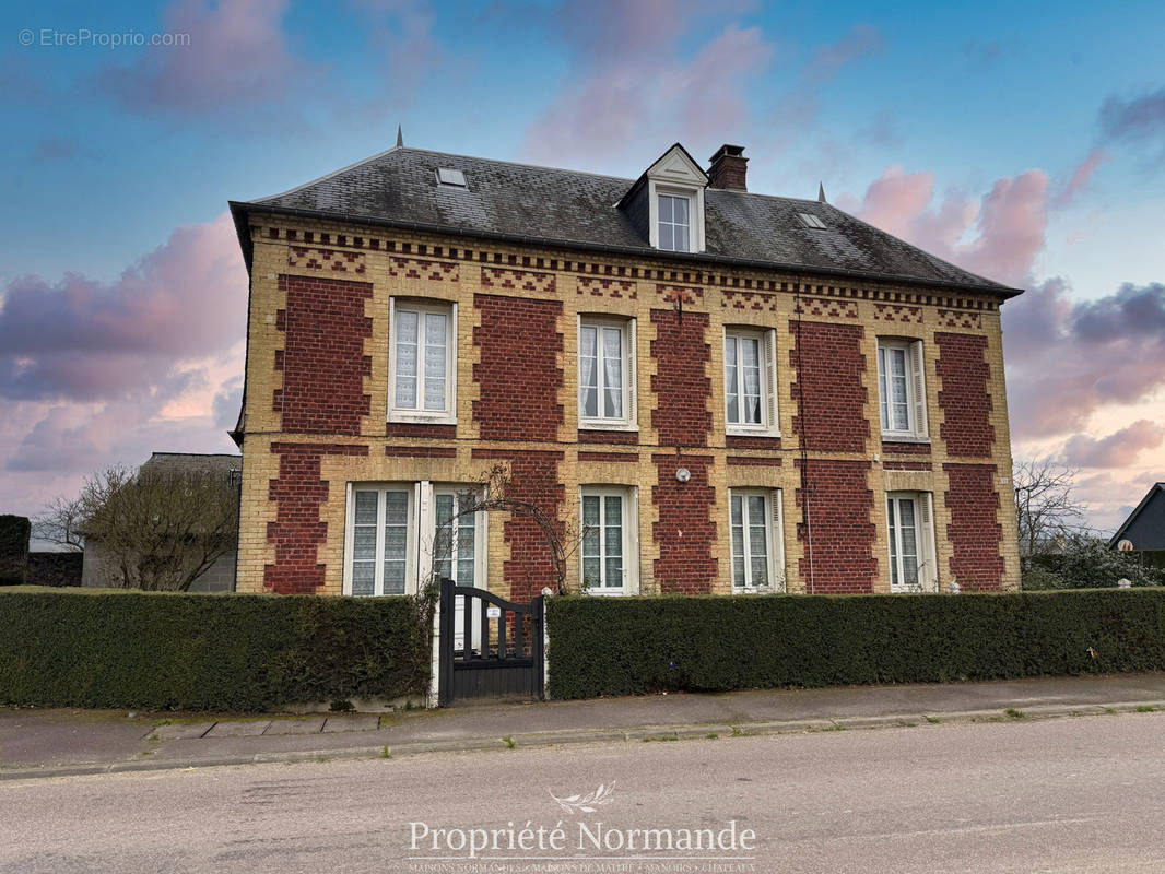 Maison à CAUDEBEC-EN-CAUX