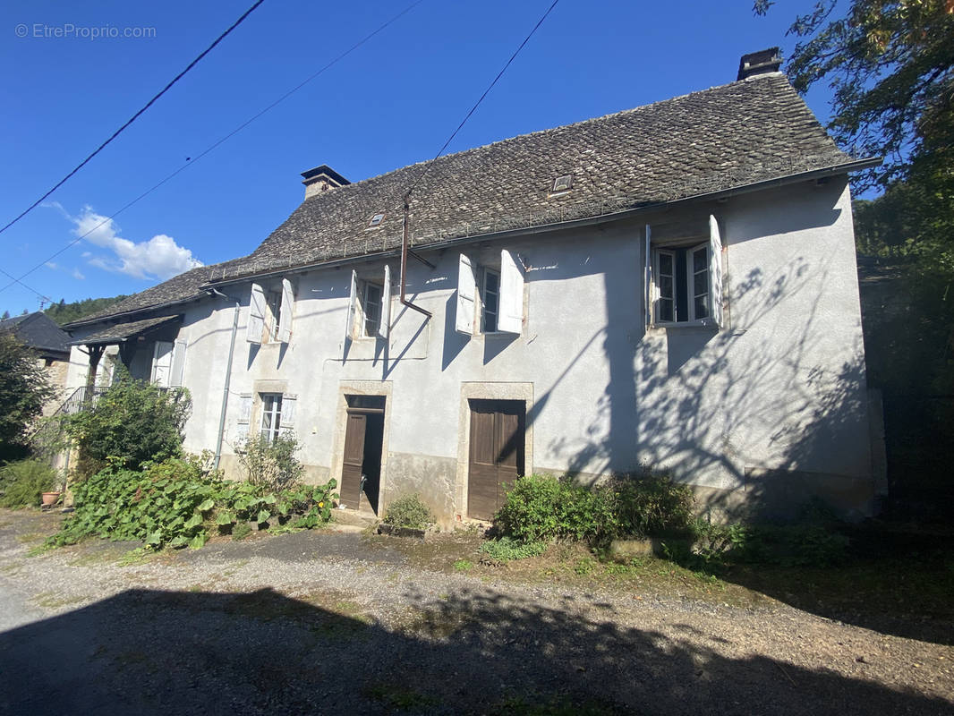 Maison à SAINT-CHAMANT