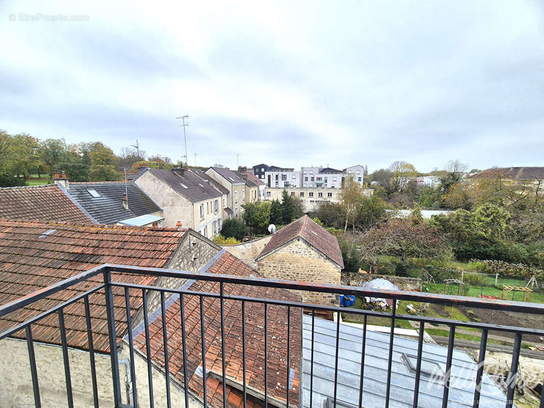 Appartement à SAINT-OUEN-L&#039;AUMONE