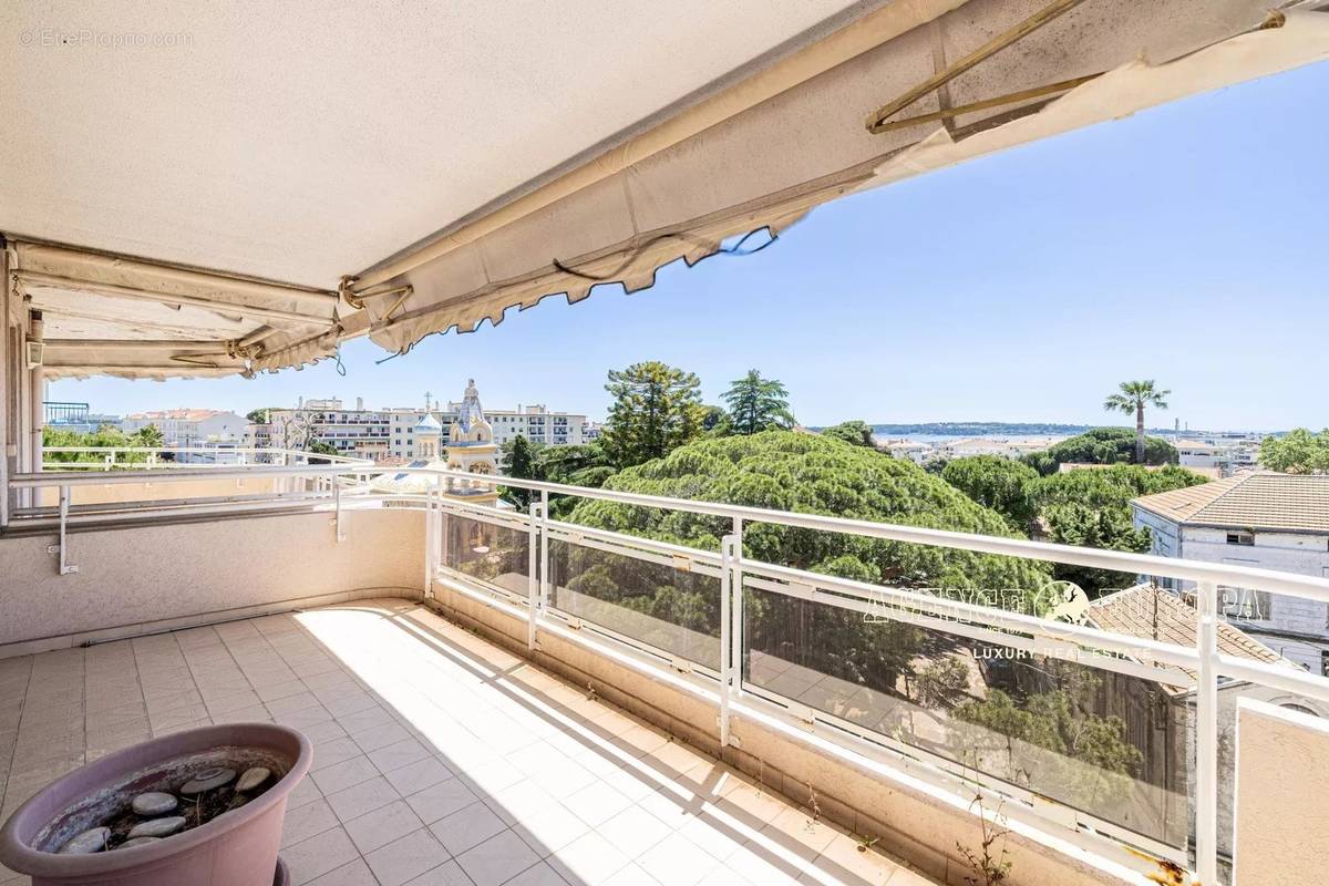 Appartement à CANNES