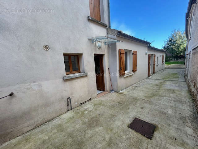 Maison à ROMENY-SUR-MARNE