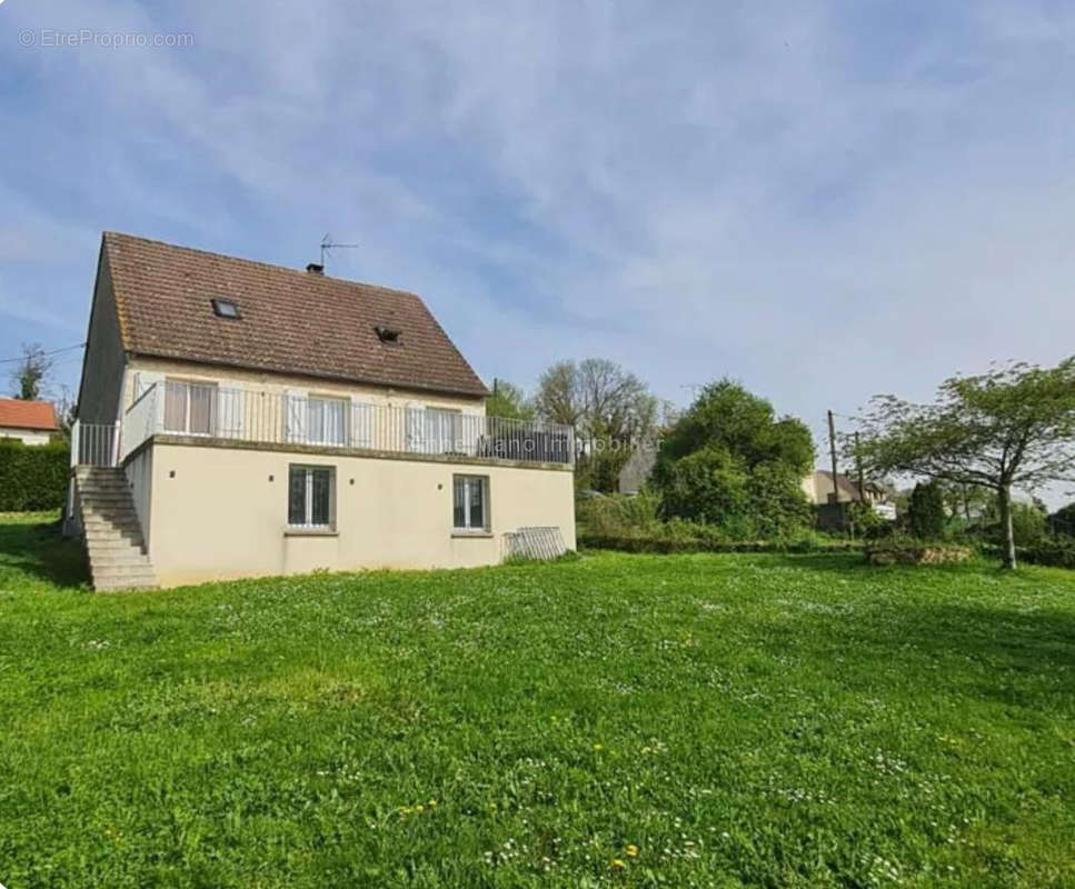 Maison à ROMENY-SUR-MARNE