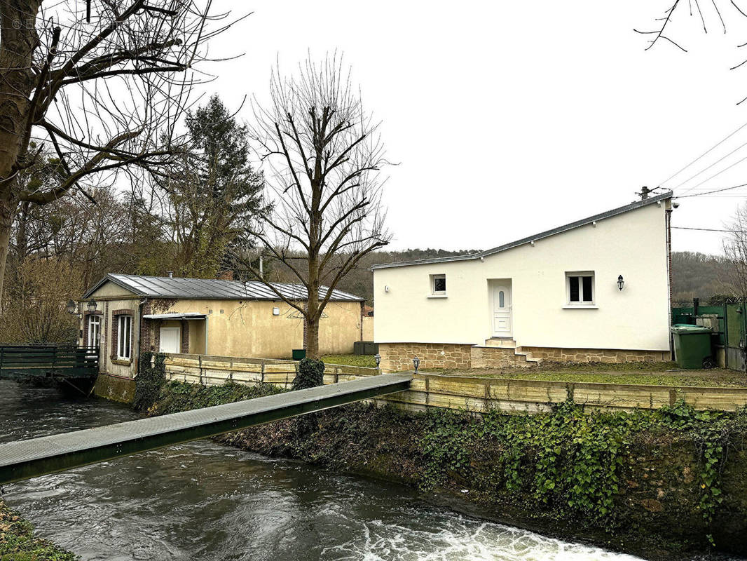 Maison à SAINT-LUBIN-DES-JONCHERETS