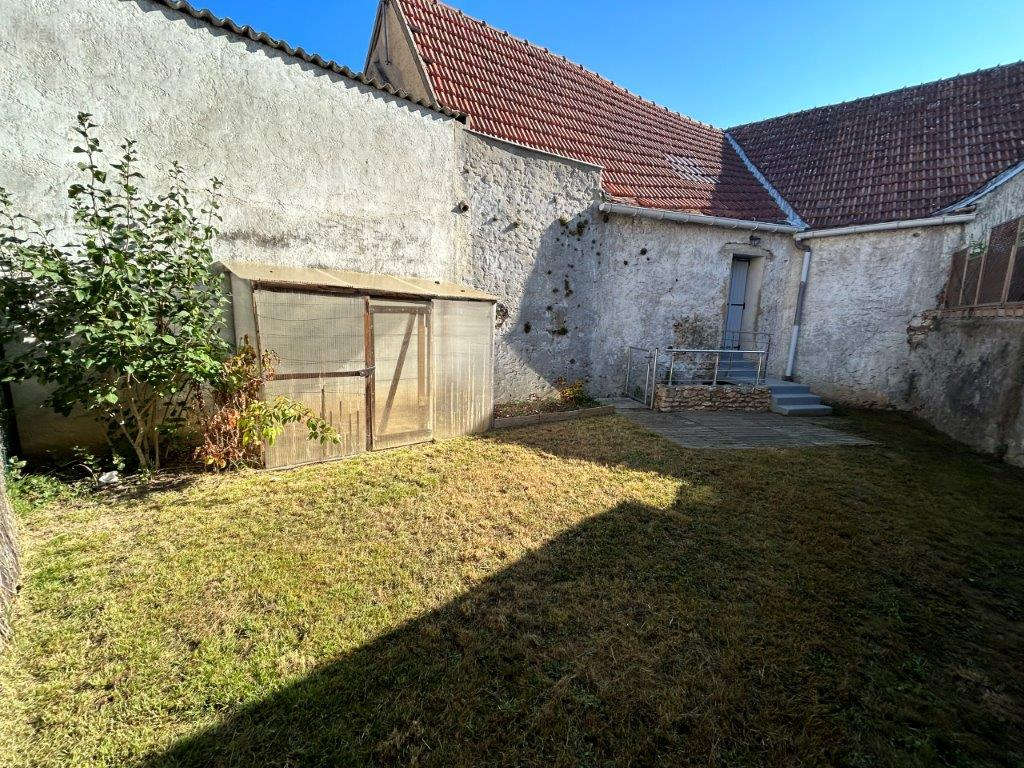 Appartement à EPERNON