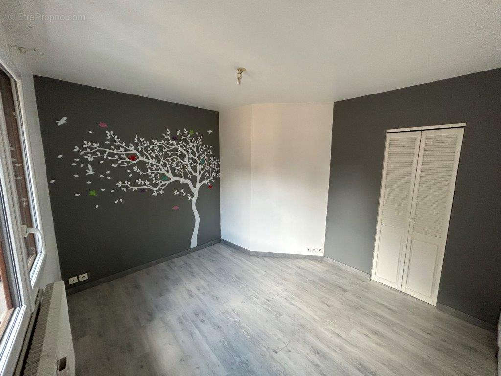 Appartement à EPERNON